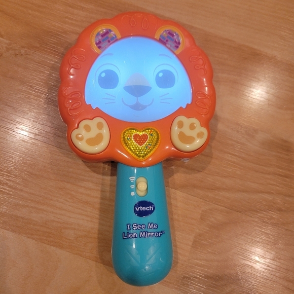 Vtech I See Me Lion Mirror Toy - Picture 4 of 5